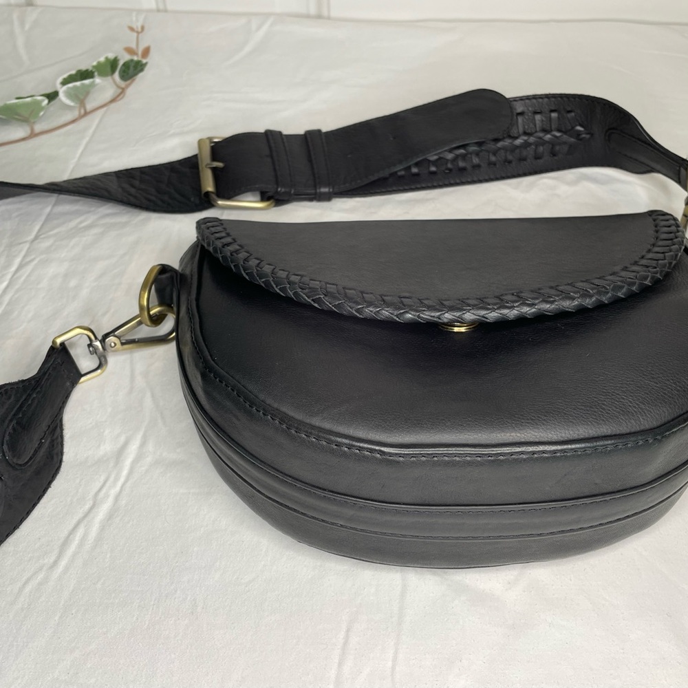 Fletcher | Leather Guitar Strap Crossbody Bag | Amsterdam Heritage - Picture 10 of 10